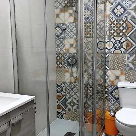 Modernos En Ciudad Jardin Apartment