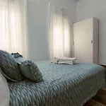 Modernos En Ciudad Jardin Apartment *