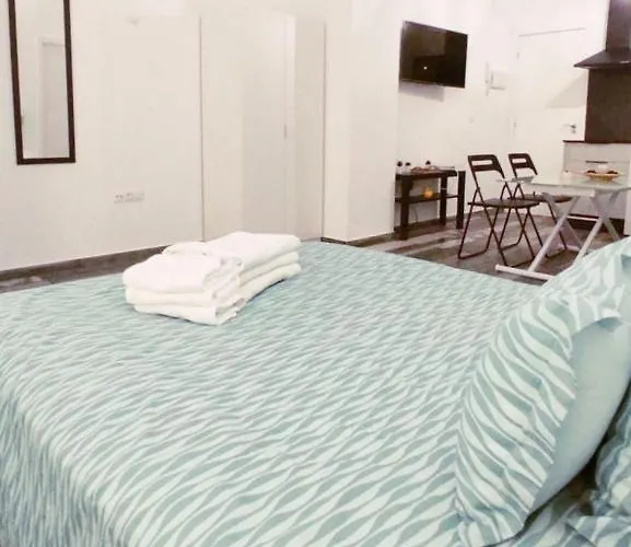 Modernos En Ciudad Jardin Appartement *