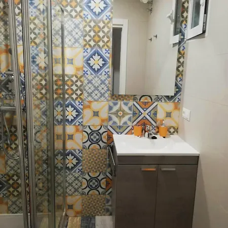 Modernos En Ciudad Jardin Apartman